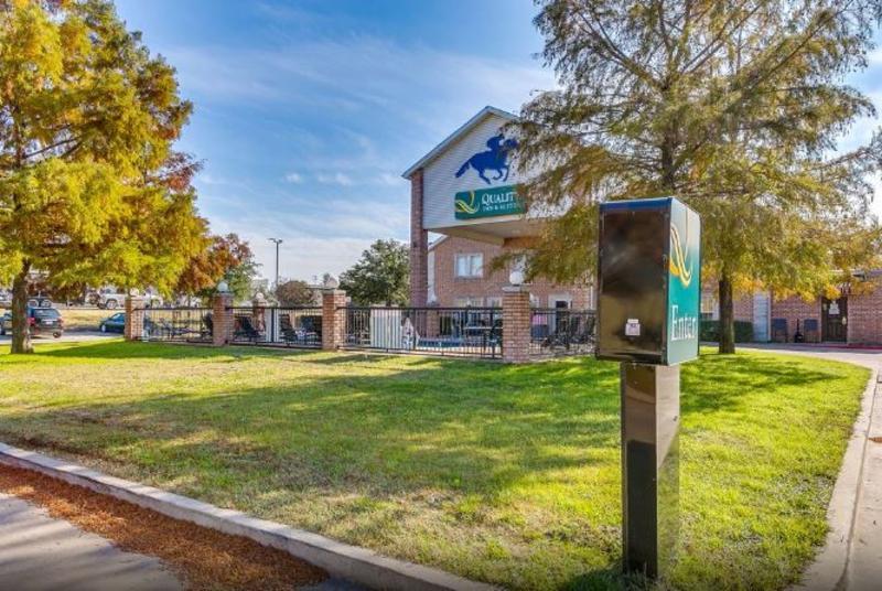 Quality Inn & Suites Fort Worth Luaran gambar